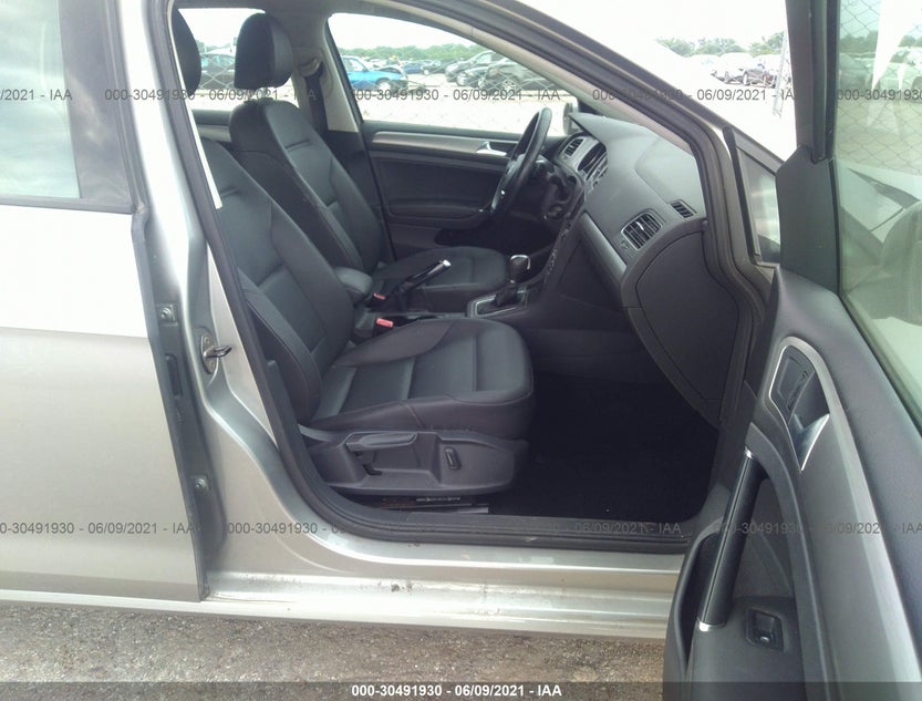 3VW217AU7FM027926