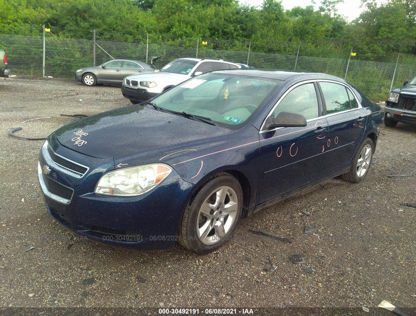 1G1ZB5EB9A4155030