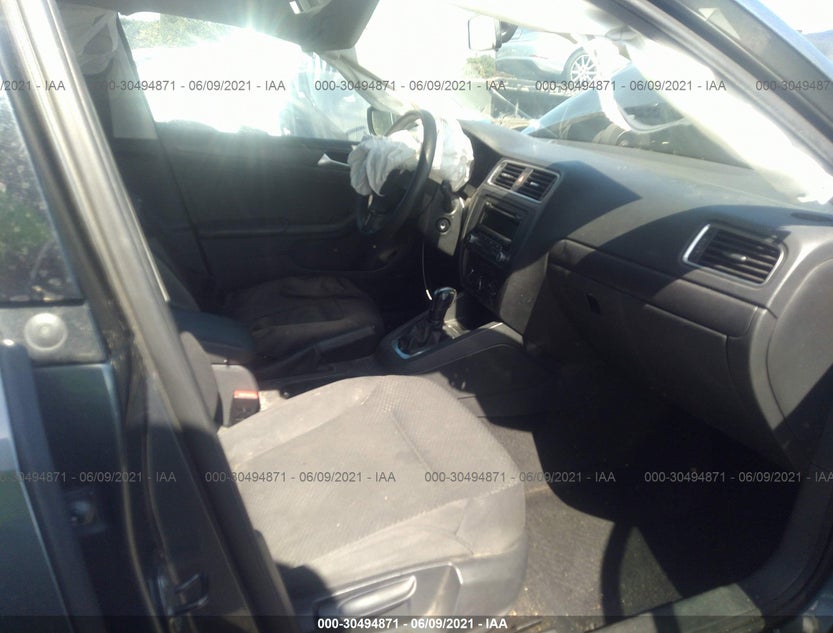 3VW2K7AJ8EM376935