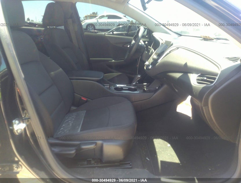 1G1ZB5STXLF151556