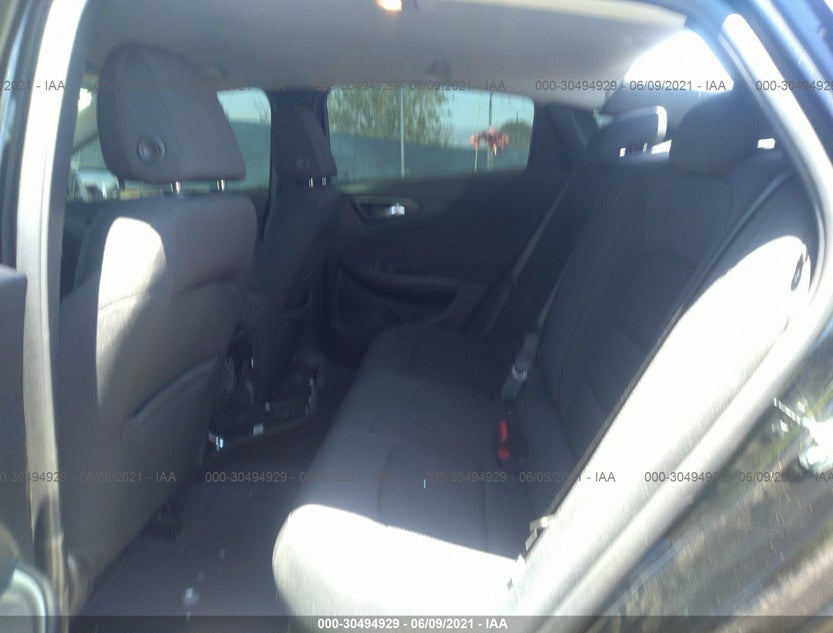 1G1ZB5STXLF151556