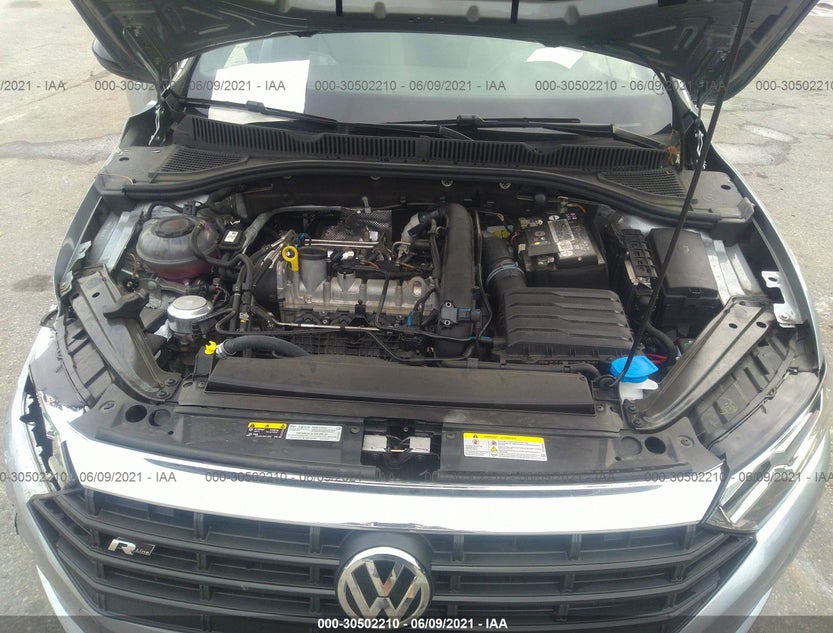 3VWCB7BU8LM064494