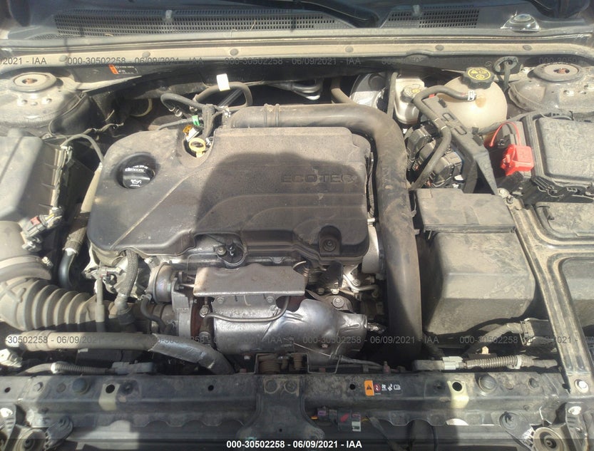 1G1ZD5ST9JF263191