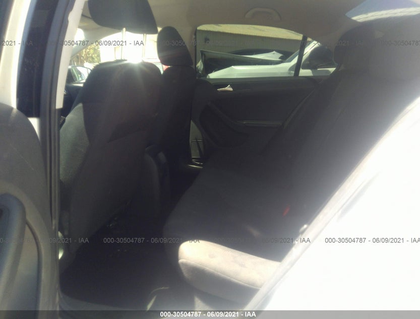 3VW2K7AJ1EM352590