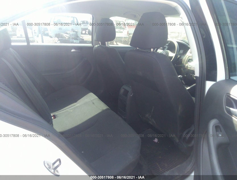 3VW1K7AJ8EM326564