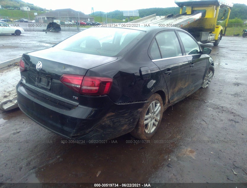 3VW2B7AJ6HM308640