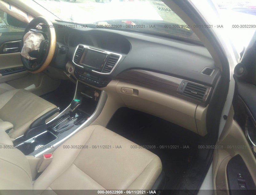 1HGCR2F81GA152015