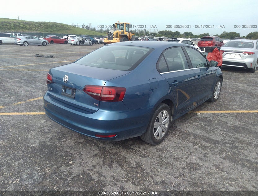 3VW2B7AJ7HM218820