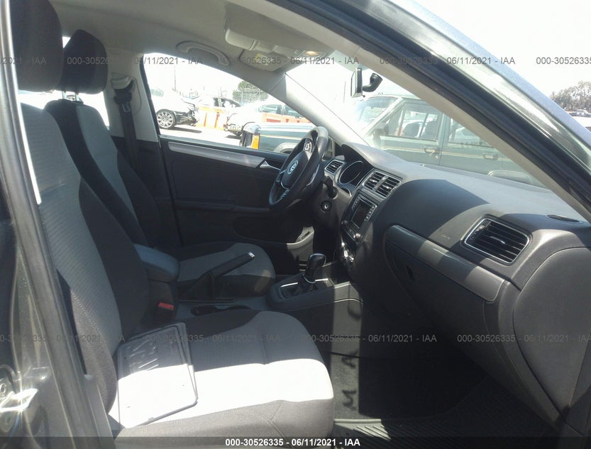3VW2B7AJ7HM278581