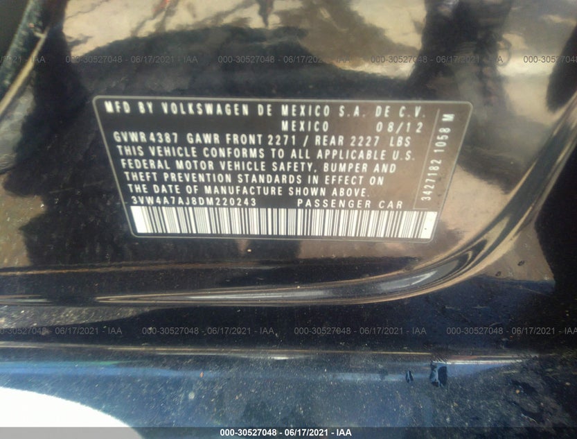 3VW4A7AJ8DM220243