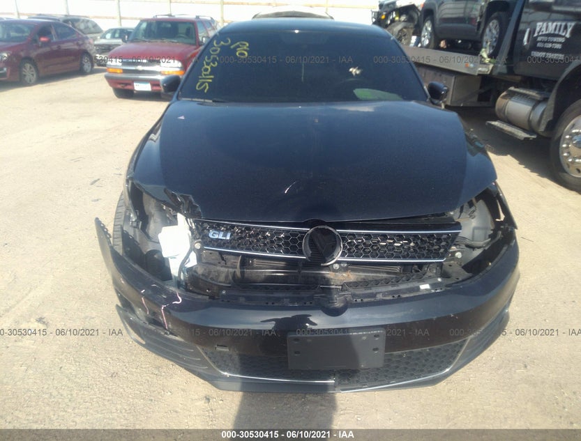 3VW4S7AJ8EM235310