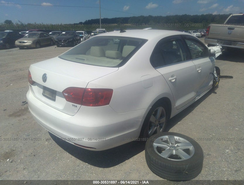 3VW3L7AJ4DM408487