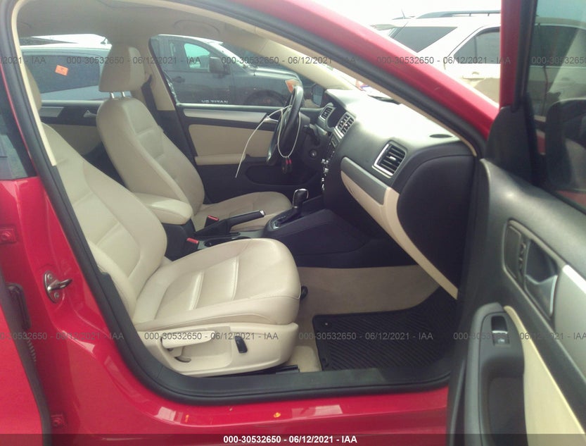 3VWDX7AJ9DM429120