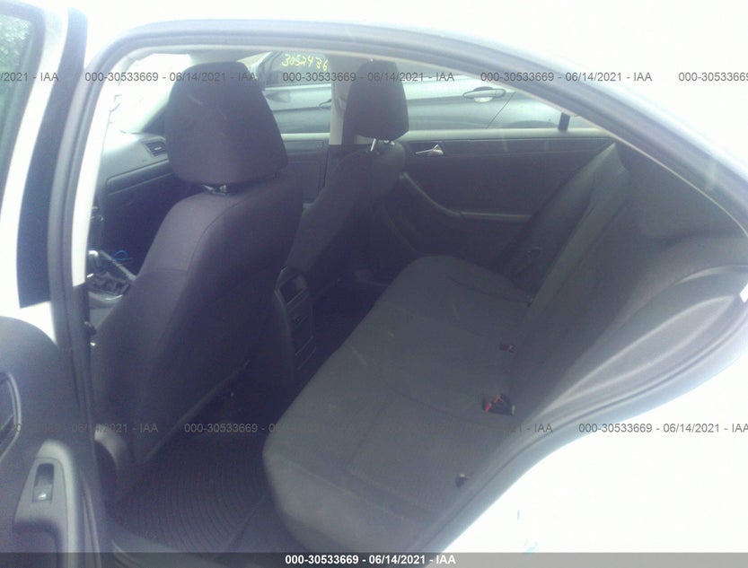 3VW2K7AJ5FM311090