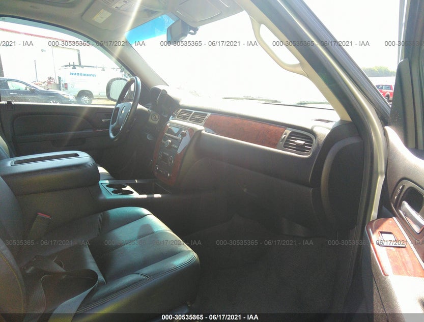 1GNSKBE01CR240365