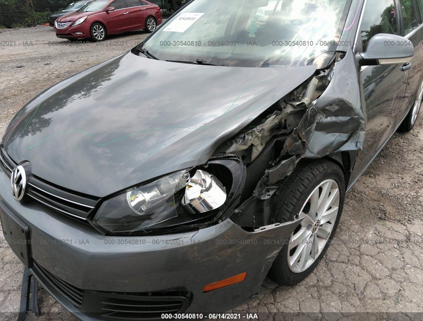 3VWPL7AJ0CM708916