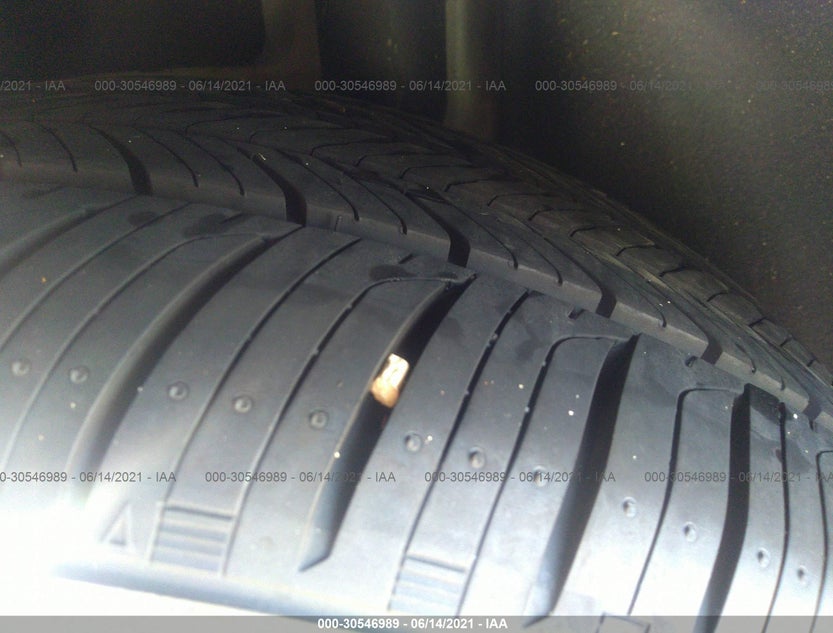 3VW5T7BUXMM045582