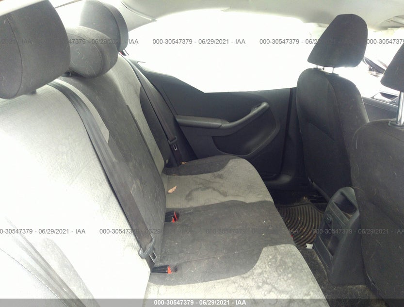 3VW2B7AJ1HM264868