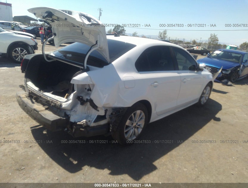 3VWLA7AJ5FM420950