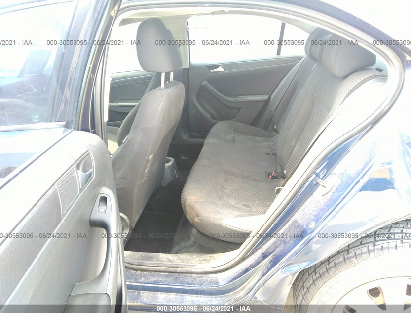 3VW2K7AJ8DM350821