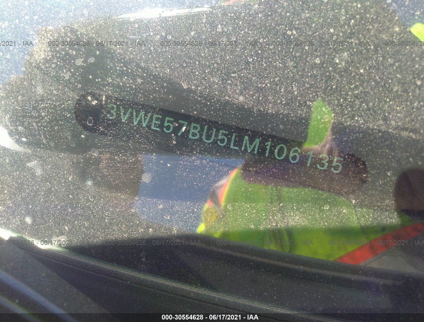 3VWE57BU5LM106135