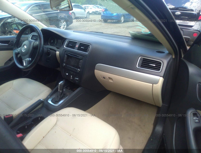 3VWD17AJ4EM409022