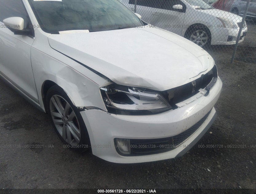 3VW4A7AJ8DM402377