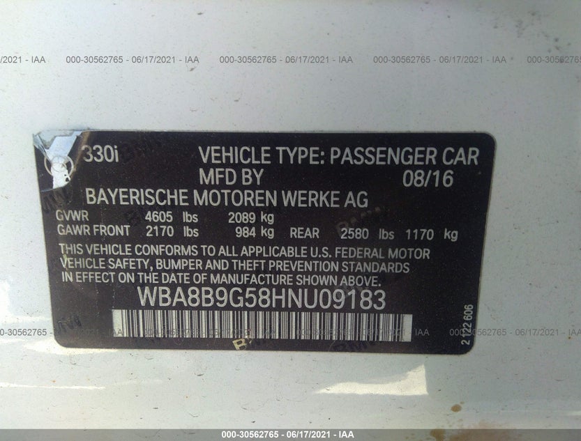 WBA8B9G58HNU09183