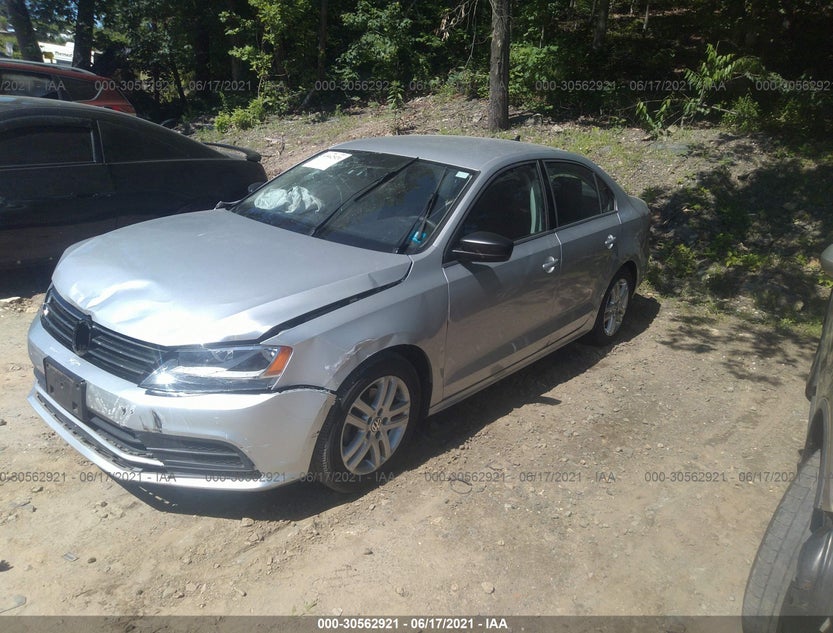3VW2K7AJ8FM351812