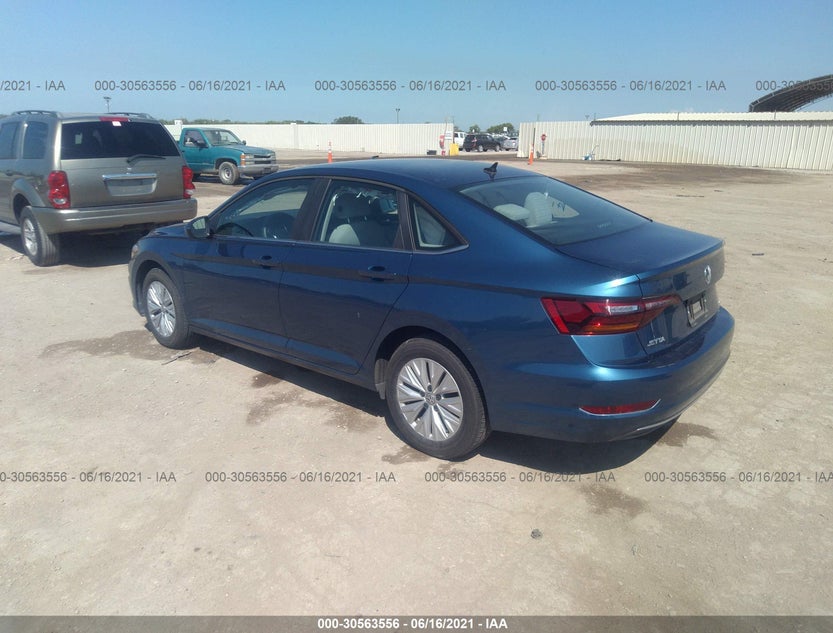 3VWCB7BU1KM214976