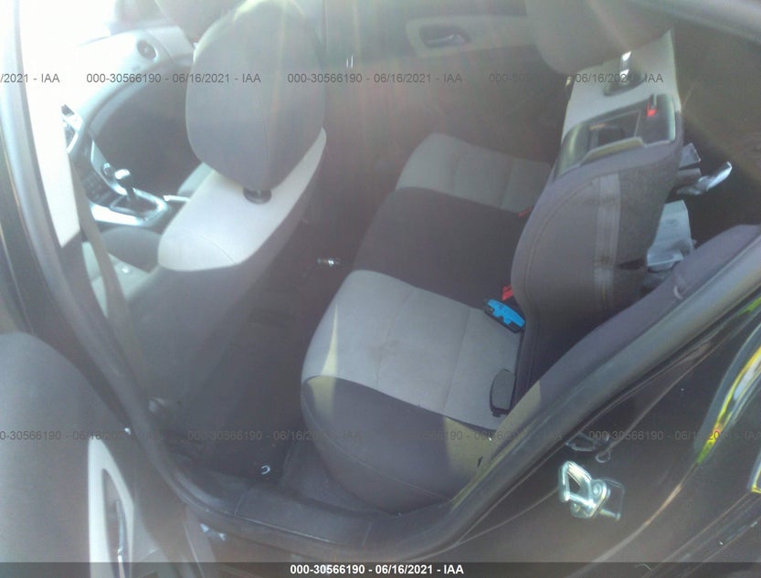 1G1PB5SH5D7211984