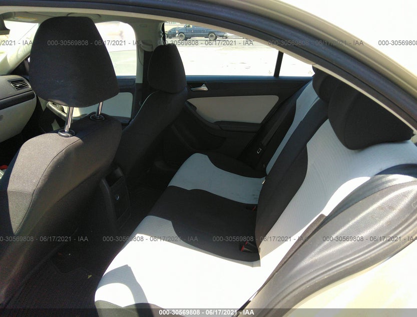 3VW2K7AJ8FM326523