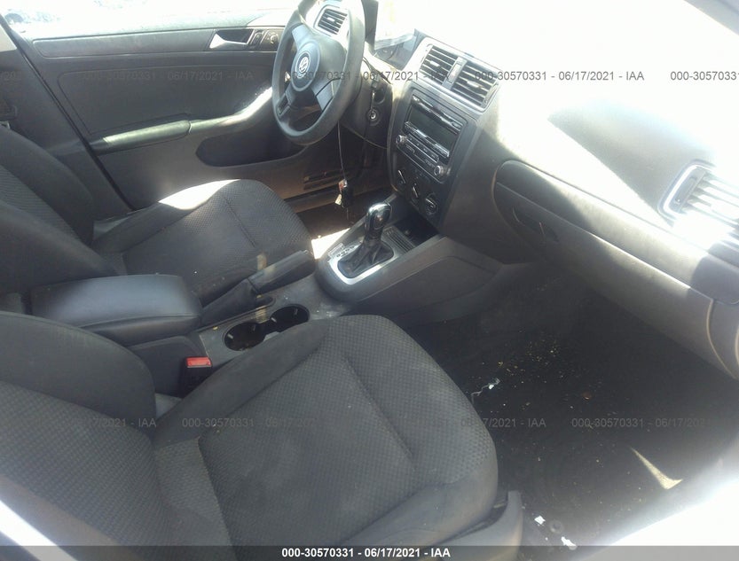 3VW2K7AJ1EM288017