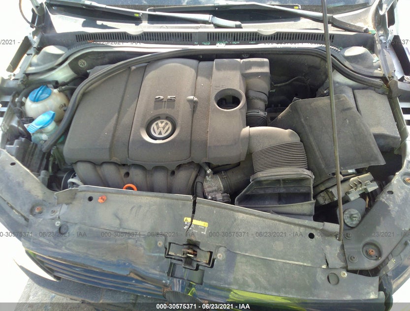 3VWDX7AJ1BM385742