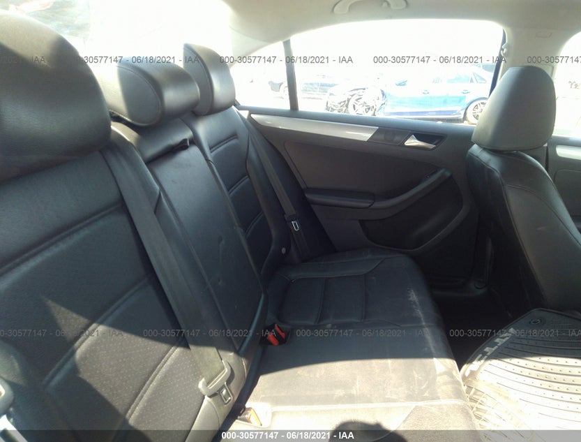 3VWDB7AJ0HM403493