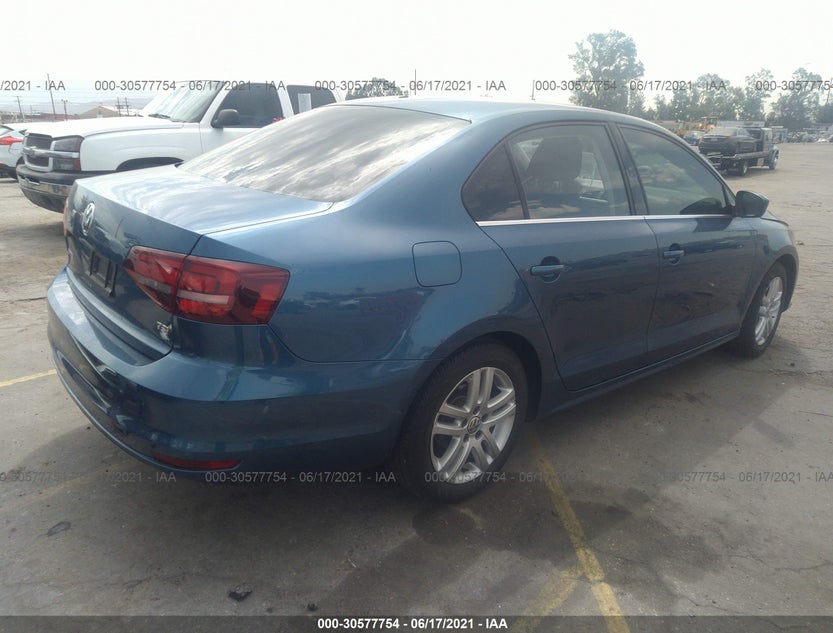 3VW2B7AJ9HM257358