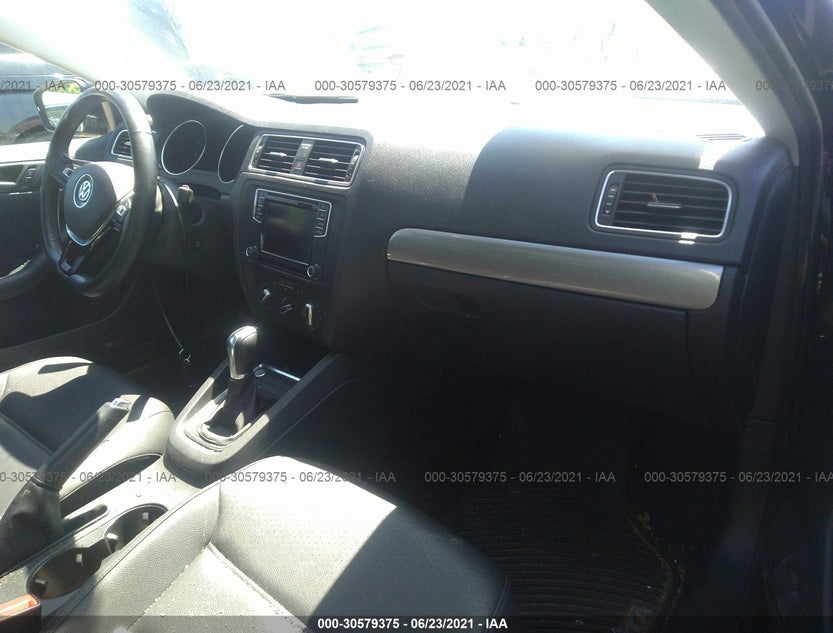 3VWDB7AJ9JM251705