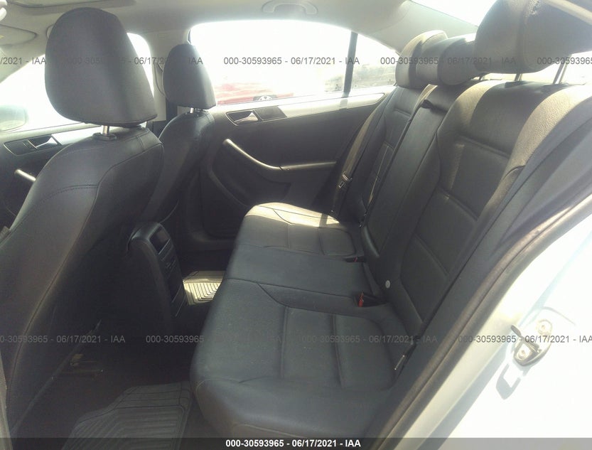 3VW3L7AJ8CM090906