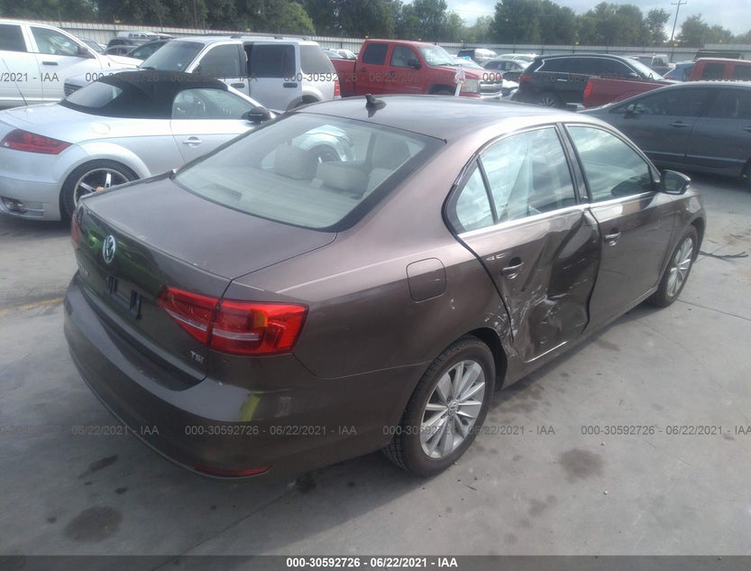 3VWD17AJ2FM267383