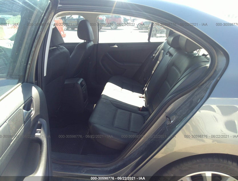 3VWDX7AJ1CM382499