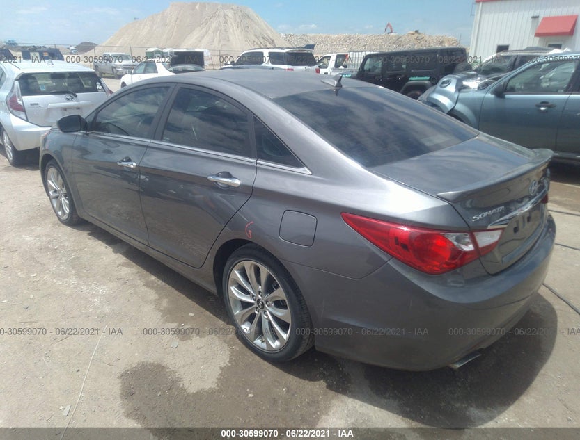 5NPEC4AB7BH317400