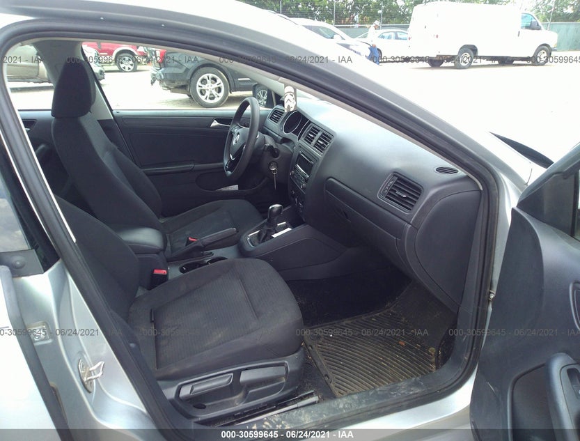 3VW2K7AJ1FM268349