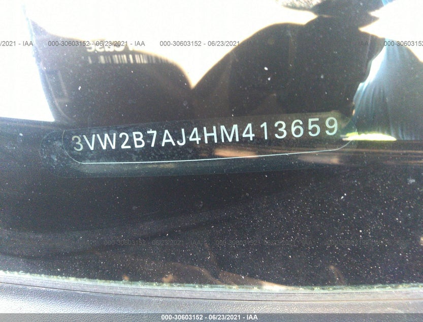 3VW2B7AJ4HM413659