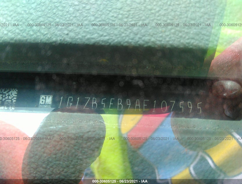 1G1ZB5EB9AF107595