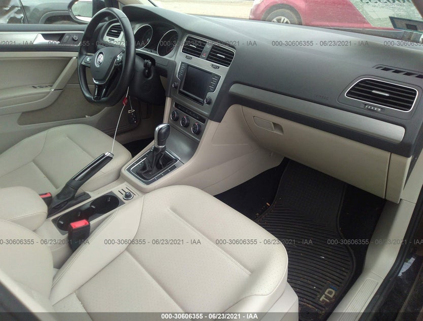3VW217AU0HM050628