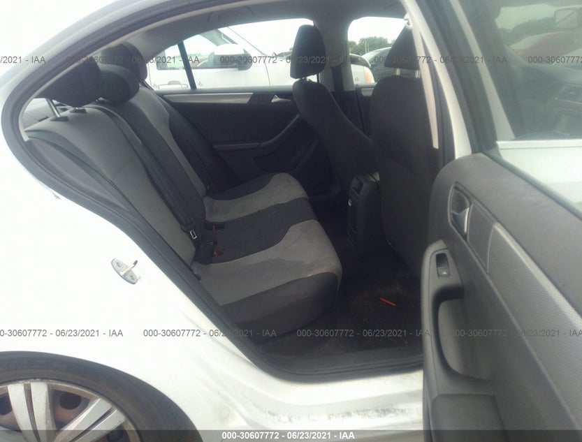3VW2B7AJ6HM254840