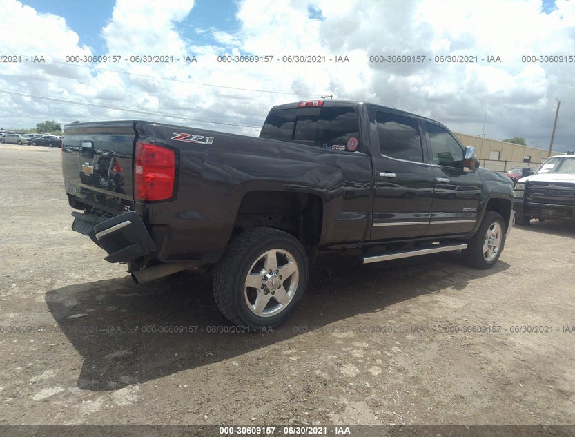 1GC1KWEG6FF617030