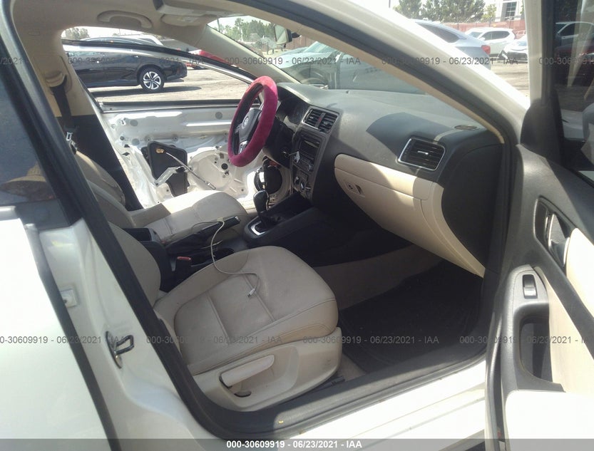 3VWDP7AJ2CM312185