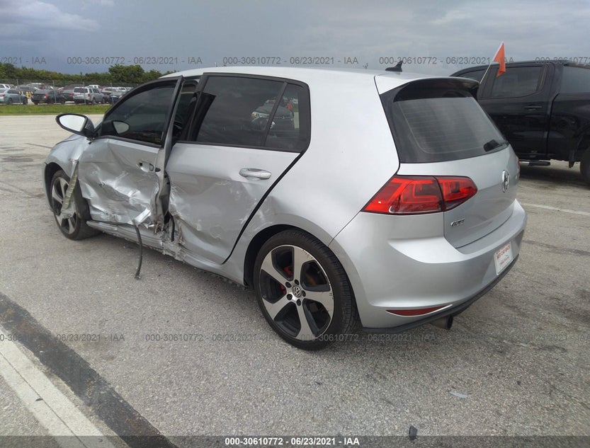 3VW4T7AU5GM025922