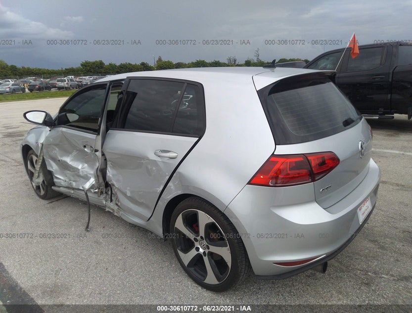 3VW4T7AU5GM025922